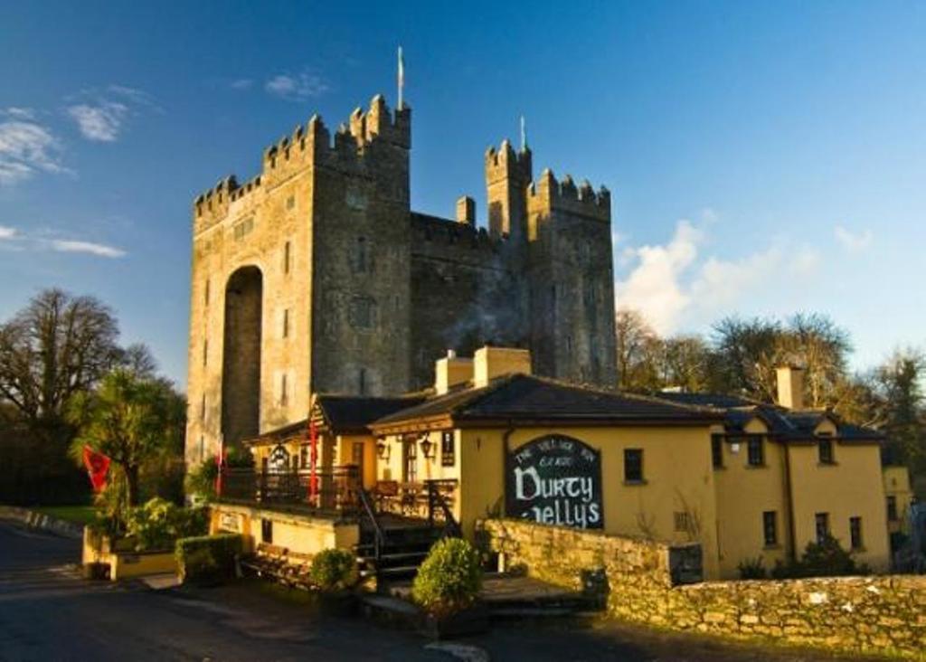 Bunratty Castle Gardens Home Luaran gambar